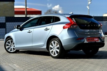 Volvo V40 II Hatchback Facelifting 2.0 D2 120KM 2016 Volvo V40 Iscription LiFT Full Led Digital Skóra, zdjęcie 14