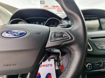 Ford Focus III Hatchback 5d facelifting 1.0 EcoBoost 100KM 2016 Ford Focus 1.0 EcoBoost 101Ps Navi Alu Czarny Sliczny Gwarancja Benzyna, zdjęcie 13