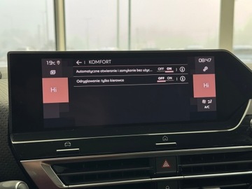 Citroen C4 III SUV 1.2 PureTech 130KM 2022 Citroen C4 Shine / HUD / Nawigacja / Kamera / CarP, zdjęcie 33