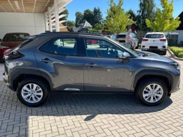 Toyota 2025 Od ręki - Comfort 1.5 Hybrid 116KM | Tempomat adaptacyjny!, zdjęcie 2