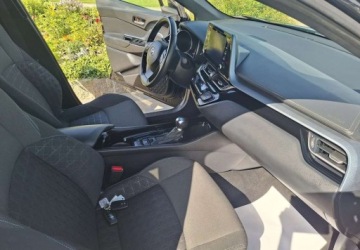 Toyota C-HR I Crossover Facelifting 1.8 Hybrid 122KM 2022 Toyota C-HR Toyota C-HR 1.8 Hybryda 122KM, zdjęcie 17