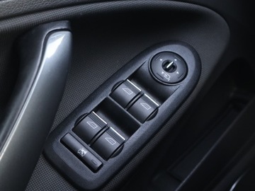 Ford Kuga I 2.0 Duratorq TDCi 140KM 2011 Ford Kuga 2.0 TDCi, 4X4, Navi, Klima, zdjęcie 17