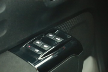 Citroen C3 II Hatchback facelifting 1.2 VTi 82KM 2016 Citroen C3 1.2 VTi, Navi, Klima, Klimatronic, zdjęcie 11