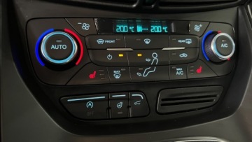 Ford Kuga II SUV Facelifting 2.0 TDCi 150KM 2017 Ford Kuga Ford Kuga 2.0 TDCi titanium Kamera Nawigacja 2.0 Diesel 150KM, zdjęcie 10