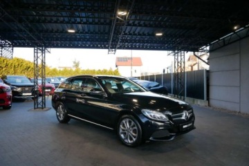 Mercedes Klasa C W205 Kombi 200 184KM 2017 Mercedes-Benz Klasa C 2.0 184KM 4MATIC Estate, Bezwyp., Panorama, Jasne wn, zdjęcie 1