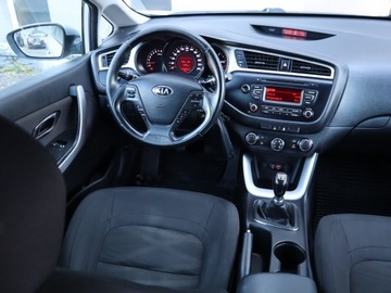 Kia Ceed II Hatchback 5d Facelifting 1.4 DOHC 100KM 2017 Kia Ceed 1.4 CVVT, Salon Polska, Serwis ASO, zdjęcie 6