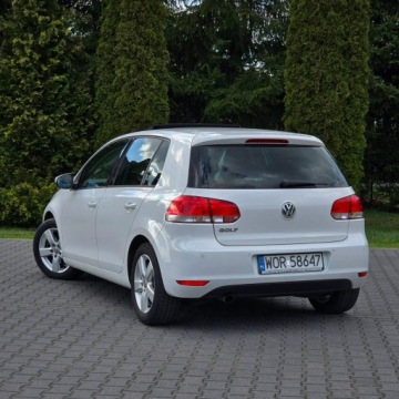 Volkswagen Golf VI Hatchback 5d 1.6 TDI-CR DPF BlueMotion 105KM 2010 Volkswagen Golf VI 1.6 Diesel, zdjęcie 15