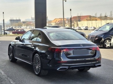 Mercedes Klasa E W214 Sedan 2.0 220d 197KM 2025 E Klasa 220 d 4-Matic AMG 2.0 (197KM) 2025, zdjęcie 2