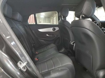 Mercedes GLC C254/X254 2022 Mercedes-Benz GLC 2022, 2.0L, 4x4, COUPE, od ubezpieczalni 2.0 Benzyna, zdjęcie 8