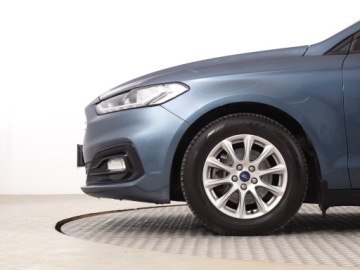 Ford Mondeo V Kombi Facelifting 2.0 Hybrid 187KM 2021 Ford Mondeo 2.0 Hybrid, Salon Polska, zdjęcie 13