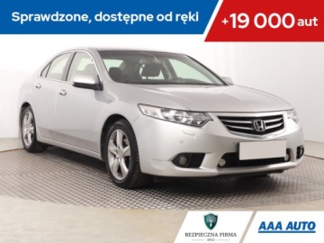 Honda Accord VIII Sedan 2.0 VTEC 156KM 2014