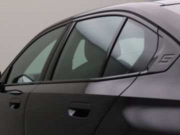 BMW Seria 5 G90-91 Sedan Plug-In 2.0 30e 299KM 2025 BMW Seria 5 530e Sport Sedan 2.0 (299KM) 2025, zdjęcie 3