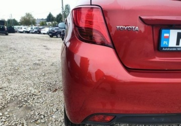 Toyota Yaris III Hatchback 5d Facelifting 1.0 VVT-i 69KM 2015 Toyota Yaris Lift Tylko 50.000km Bogata wersja KameraZarejestrowana, zdjęcie 8