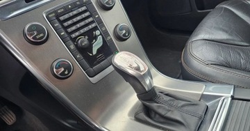 Volvo XC60 I SUV 2.0 D3 163KM 2013 Volvo XC 60 5 CYLINDROWY automat Stan Bardzo Dobry, wymieniony rozrzad, zdjęcie 3