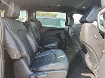 Chrysler Pacifica II 2023 Chrysler Pacifica Hybrid Touring L 2023 3.6l 3.6 Hybryda 260KM, zdjęcie 11