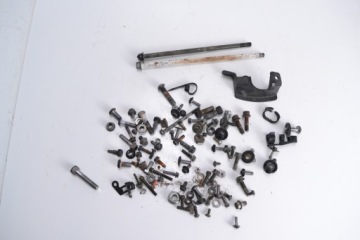 Śruby stelaż wypełnienie YAMAHA FZ6 FAZER 04-06