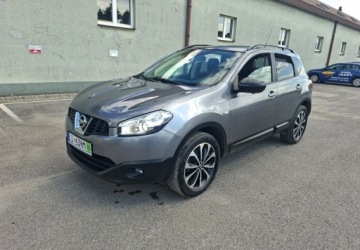 Nissan Qashqai I Crossover Facelifting  1.6 117KM 2013 Nissan Qashqai Nissan Qashai 1,6 FULL OPCJA 1.6 Benzyna 117KM, zdjęcie 2