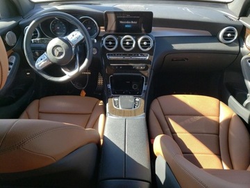 Mercedes GLC C253 2021 Mercedes-Benz GLC 300 2021 2.0l 2.0 Benzyna 255KM, zdjęcie 8