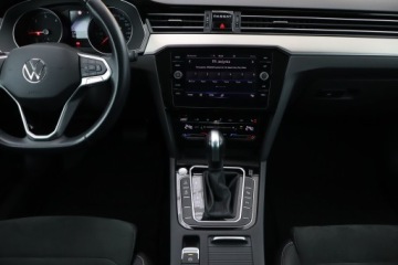 Volkswagen Passat B8 Limousine Facelifting 2.0 TDI SCR 200KM 2021 VW Passat 2.0 TDI, Salon Polska, Serwis ASO, zdjęcie 11
