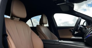 Mercedes Klasa E W214 Sedan 2.0 220d 197KM 2025 Mercedes-Benz Klasa E SalonPL 4Matic AMG 9G CarPlay Distronic Digital LED, zdjęcie 17