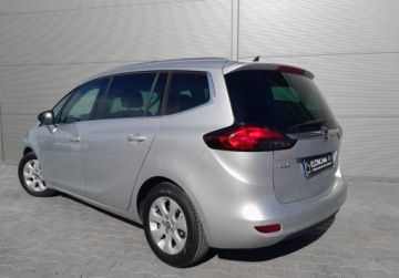 Opel Zafira C Tourer 2.0 CDTI ECOTEC 130KM 2014 Opel Zafira bezwypadekorg lakierserwisz Belgijedzie jak nowa 2.0 Diesel, zdjęcie 3