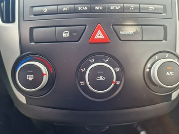 Kia Ceed I SW Facelifting 1.4 DOHC CVVT 90KM 2010 Kia Cee&#039;d 1.4 Benzyna 90 KM, Po Lifcie, zdjęcie 17