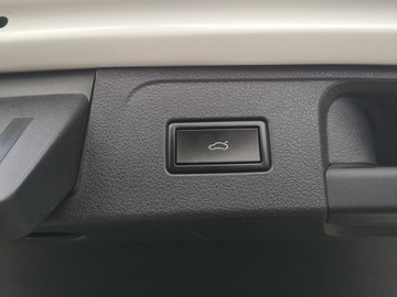 Volkswagen Passat B8 Variant 2.0 TDI 190KM 2015 Volkswagen Passat 2.0 TDI 190KM R-line # Automat, zdjęcie 8