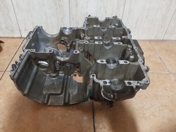 НИЖНИЙ РОЛИК БЛОК ДВИГАТЕЛЯ HONDA CBR 1000F