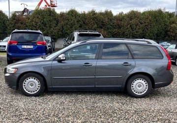 Volvo V50 1.6 DRIVe 109KM 2010 Volvo V50 2010 r. 1.6 Diesel 109KM, zdjęcie 2