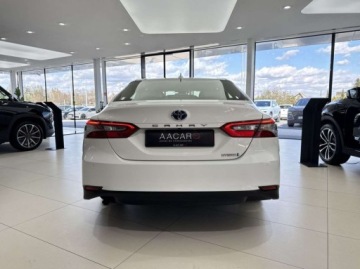 Toyota Camry IX Sedan 2.5 Hybrid Dynamic Force 218KM 2022 Toyota Camry Comfort Kamera cofania CarPlayAndroid Auto LED ACC, zdjęcie 2