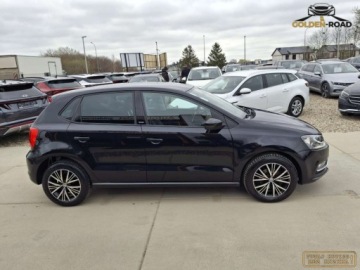 Volkswagen Polo V Hatchback 3d Facelifting 1.0 75KM 2016 Volkswagen Polo POLO ALLSTAR 1,0 grz.fotele klimatronik alu pdc oplacony, zdjęcie 4