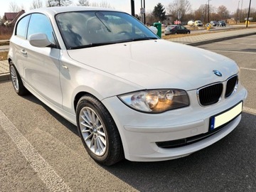 BMW Seria 1 E81/E87 2009 BMW Seria 1 E87 - 2.0 - 116d - 116KM - CLIMATRONIC - MAŁY PRZEBIEG -IDEALNA, zdjęcie 1