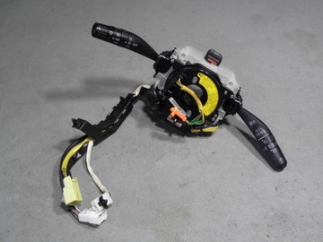 SUBARU TRIBECA // PŘEPÍNAČ KOMBINOVANÝ 83111XA04A