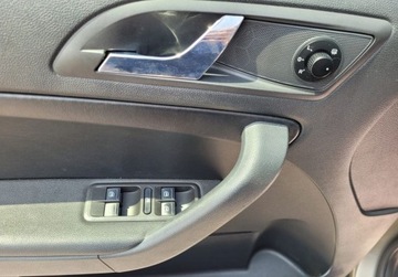 Skoda Yeti 2010 Skoda Yeti Skoda Yeti 1.8 Benzyna 152KM, zdjęcie 17