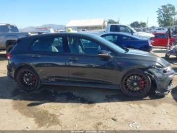 Volkswagen Golf VIII 2023 Volkswagen Golf 2.0T 40th Anniversary Edition 2023 2.0 Benzyna 241KM, zdjęcie 6