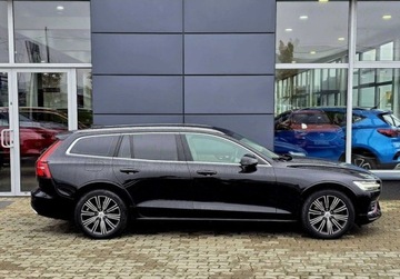 Volvo V60 II  Kombi 2.0 T5 250KM 2019 Volvo V60 2.0 PB 250KM AT Inscription Serwis ASO Gwarancja Szyberdach Weba, zdjęcie 4