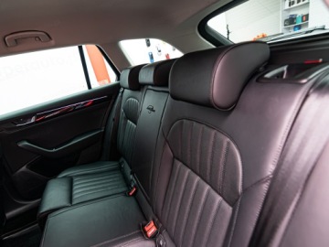 Skoda Superb III Kombi 2.0 TSI 272KM 2018 SKODA Superb 2.0 TSI 4x4 L&amp;K DSG Combi 272KM 2018, zdjęcie 26