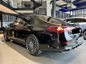 Mercedes Klasa E W214 Sedan 2.0 200 204KM 2025 E Klasa 200 4-Matic AMG 2.0 (204KM) 2025, zdjęcie 2