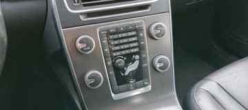 Volvo V60 I Kombi Facelifting 2.0 D3 136KM 2014 Volvo V60 2.0 D3 5-Cylindrów Lift Led Navi Skóra, zdjęcie 10