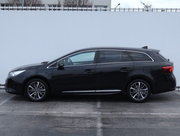 Toyota Avensis III Wagon Facelifting 2015 2.0 D-4D 143KM 2016 Toyota Avensis 2.0 D-4D, Salon Polska, Serwis ASO, zdjęcie 2
