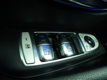 Mercedes Klasa E W213 Kombi 2.0 220d 194KM 2018 Mercedes E 220 sprzedam e klase z 2018r 2.0 DIASEL, zdjęcie 15