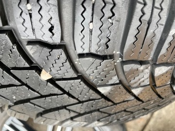 HYUNDAI TUCSON IV 19" KOMPLET KOL KOLA 235/50 R19 ZIMNÍ RONAL