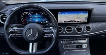 Mercedes Klasa E W213 Limuzyna Plug-in Facelifting 2.0 300e 320KM 2020 Mercedes-Benz Klasa E Salon PL AMG Line Kamera CarPlay Android Multibeam P, zdjęcie 12