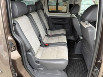 Volkswagen Caddy III Kombi Facelifting 2.0 TDI 140KM 2012 Volkswagen Caddy Long*Tramper*7-osób, zdjęcie 23