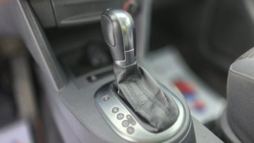 Volkswagen Caddy III Kombi Facelifting 1.6 TDI 102KM 2013 Volkswagen Caddy automat 7 osobowy climatronic, zdjęcie 13