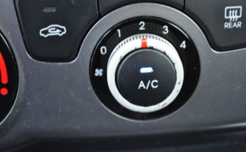 Hyundai i20 I Hatchback 5d Facelifting 1.2 DOHC 85KM 2013 Hyundai i20 LIFT Benzyna 1.2 Klimatyzacja 1.2 Benzyna 85KM, zdjęcie 18
