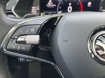 Skoda Superb III Kombi Plug-In Hybrid 1.4 TSI Plug-In-Hybrid 218KM 2022 Skoda Superb LK Matrix Hak Tempomat ACC Kessy ASO Panorama FV23, zdjęcie 16