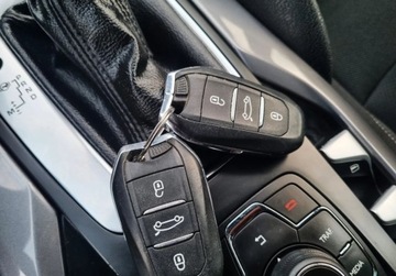 DS 5 Hatchback (Citroen) 2.0 HDi 163KM 2014 Citroen DS5 Sliczny 2.0 HDi AUTOMAT Bogata Wersja ORYGINAL Zadbany 2015r S, zdjęcie 13