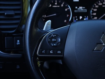 Mitsubishi Outlander III SUV Facelifting 2015 2.0 MIVEC 150KM 2016 Mitsubishi Outlander 2.0, Salon Polska, zdjęcie 20