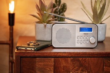 Радиочасы - цифровое радио FM/DAB/DAB+